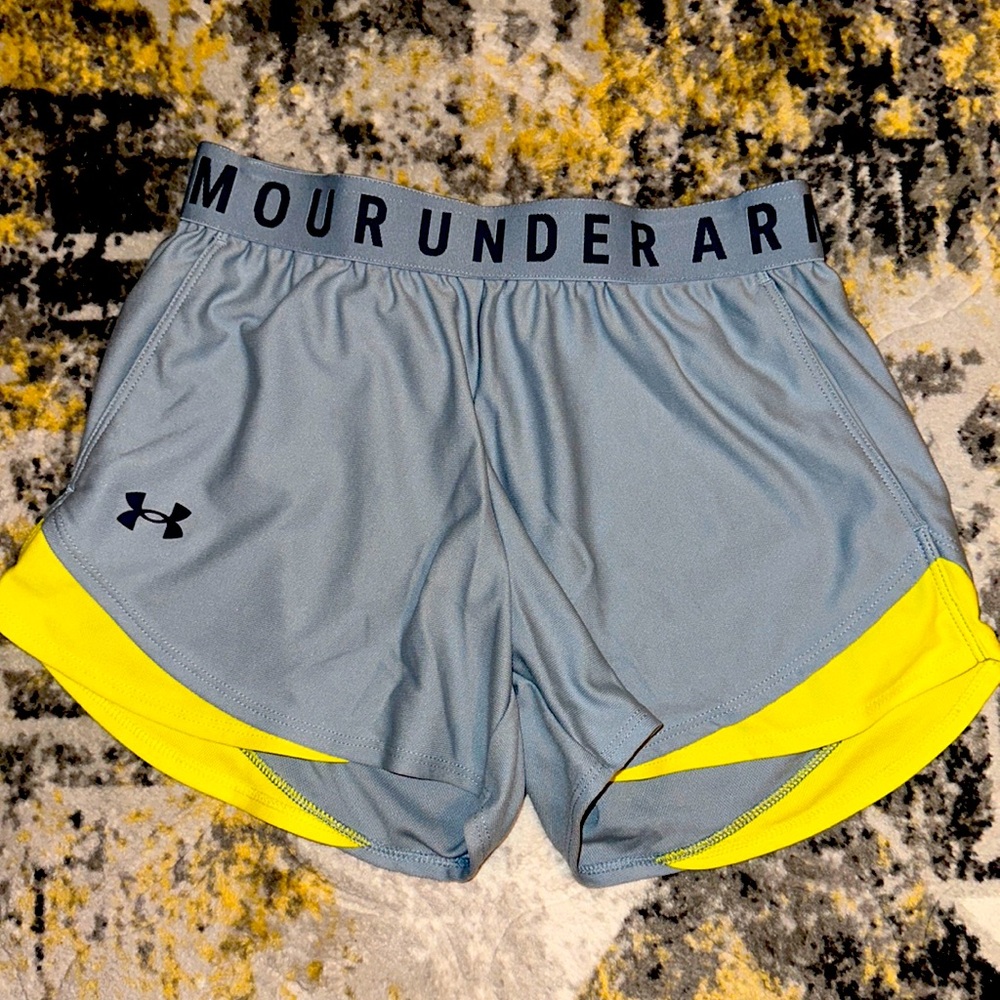 Underarmor womens active wear short